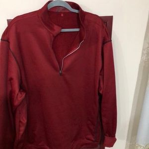 Men athletic top great condition